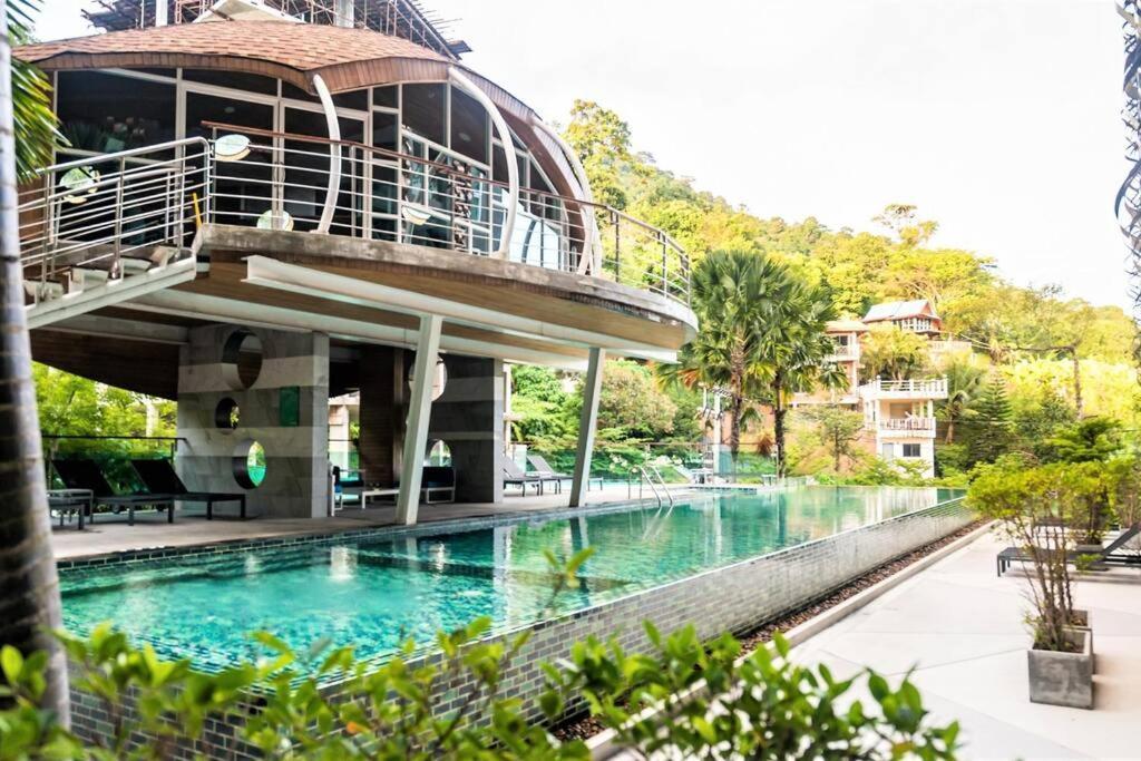 Private Apartment At Emerald Terrace Patong ภายนอก รูปภาพ