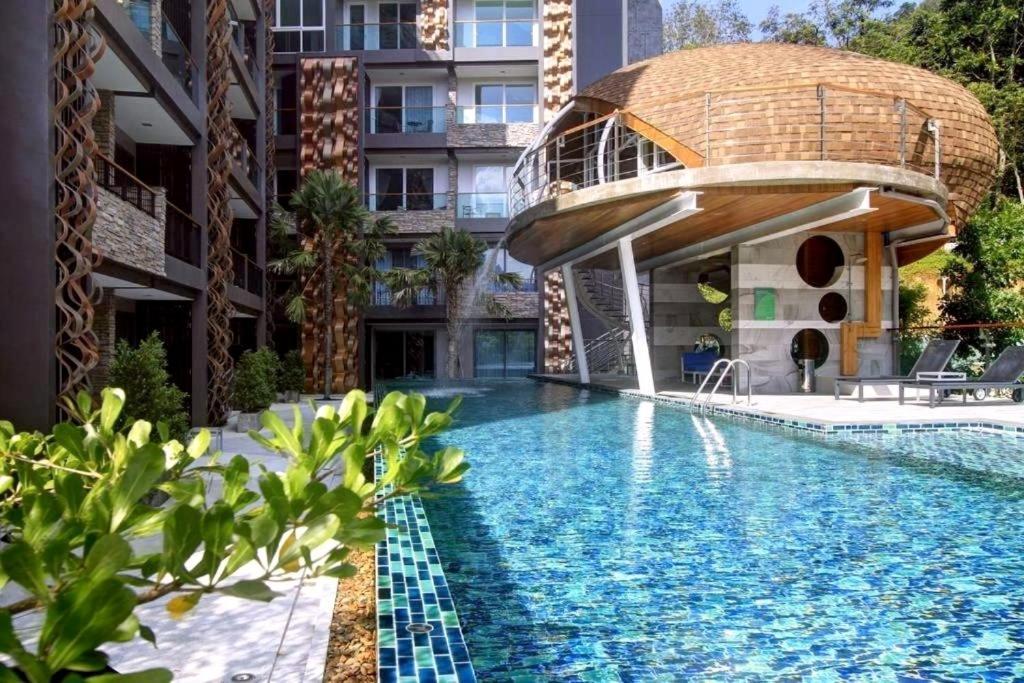 Private Apartment At Emerald Terrace Patong ภายนอก รูปภาพ