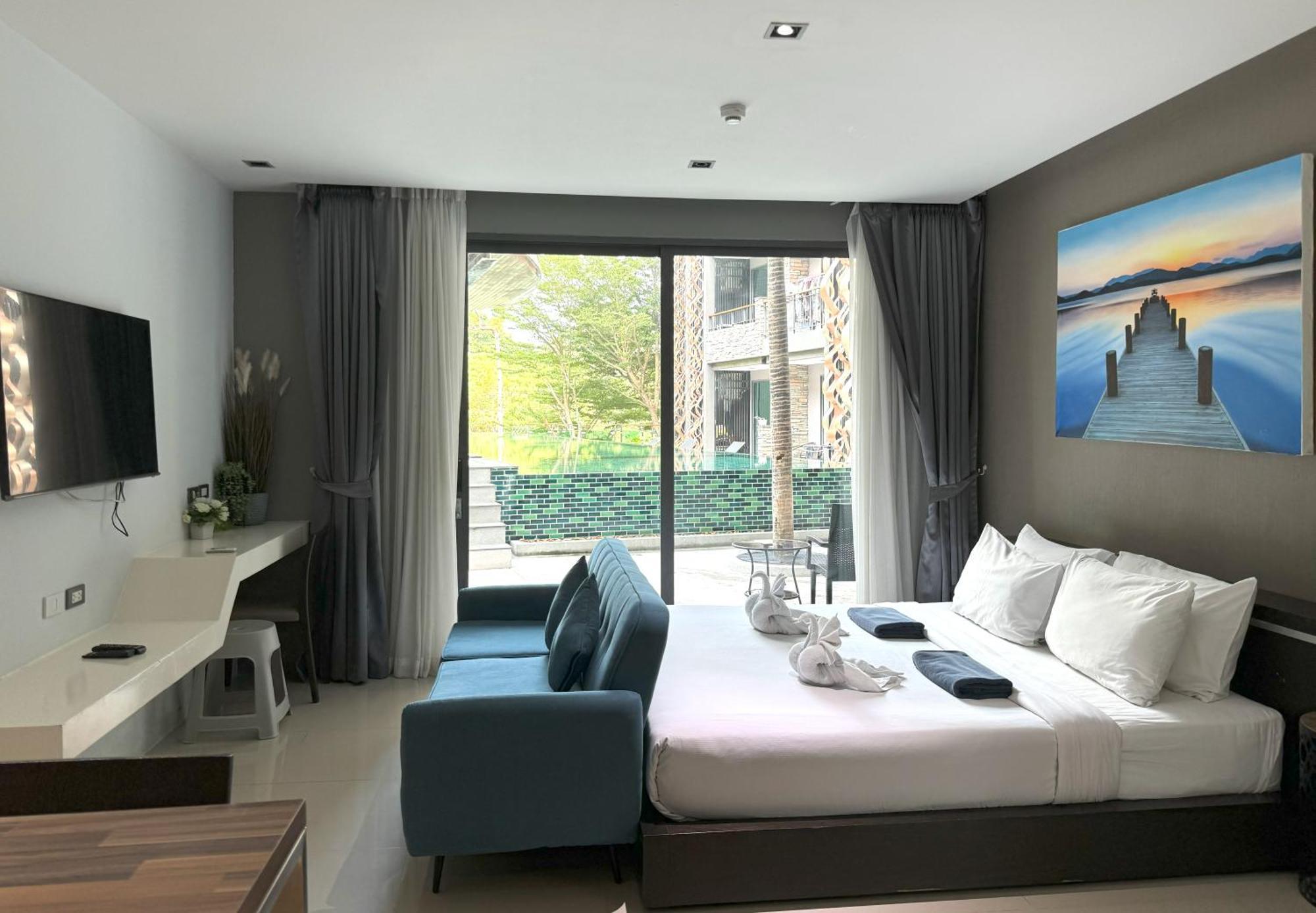 Private Apartment At Emerald Terrace Patong ภายนอก รูปภาพ
