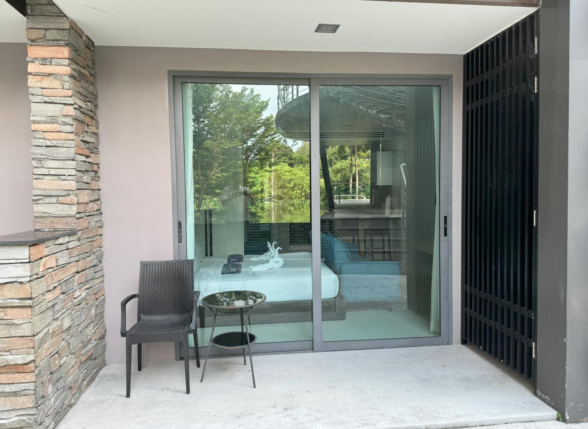 Private Apartment At Emerald Terrace Patong ภายนอก รูปภาพ