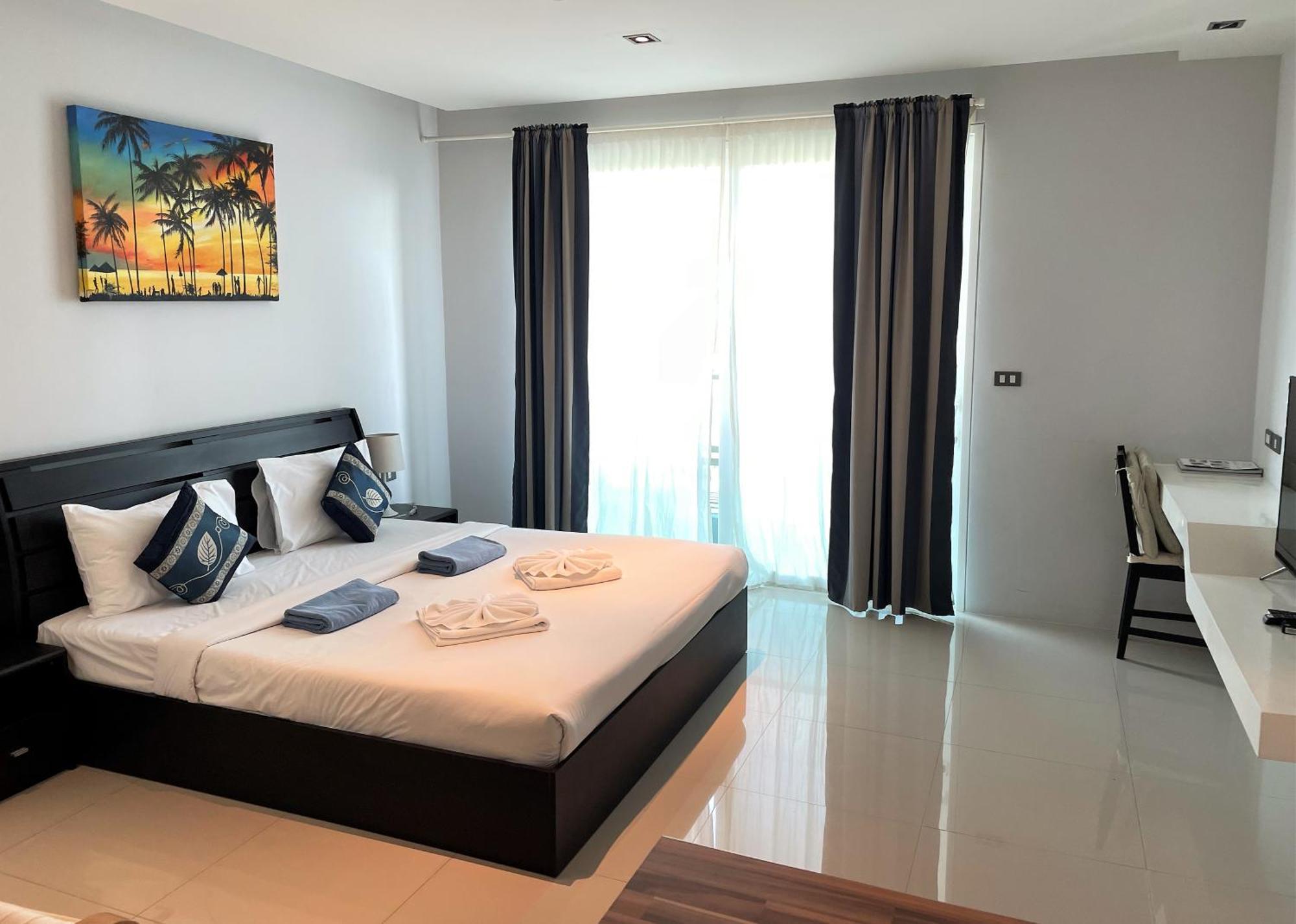 Private Apartment At Emerald Terrace Patong ภายนอก รูปภาพ