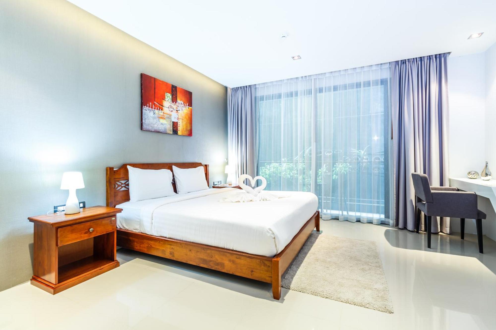 Private Apartment At Emerald Terrace Patong ภายนอก รูปภาพ