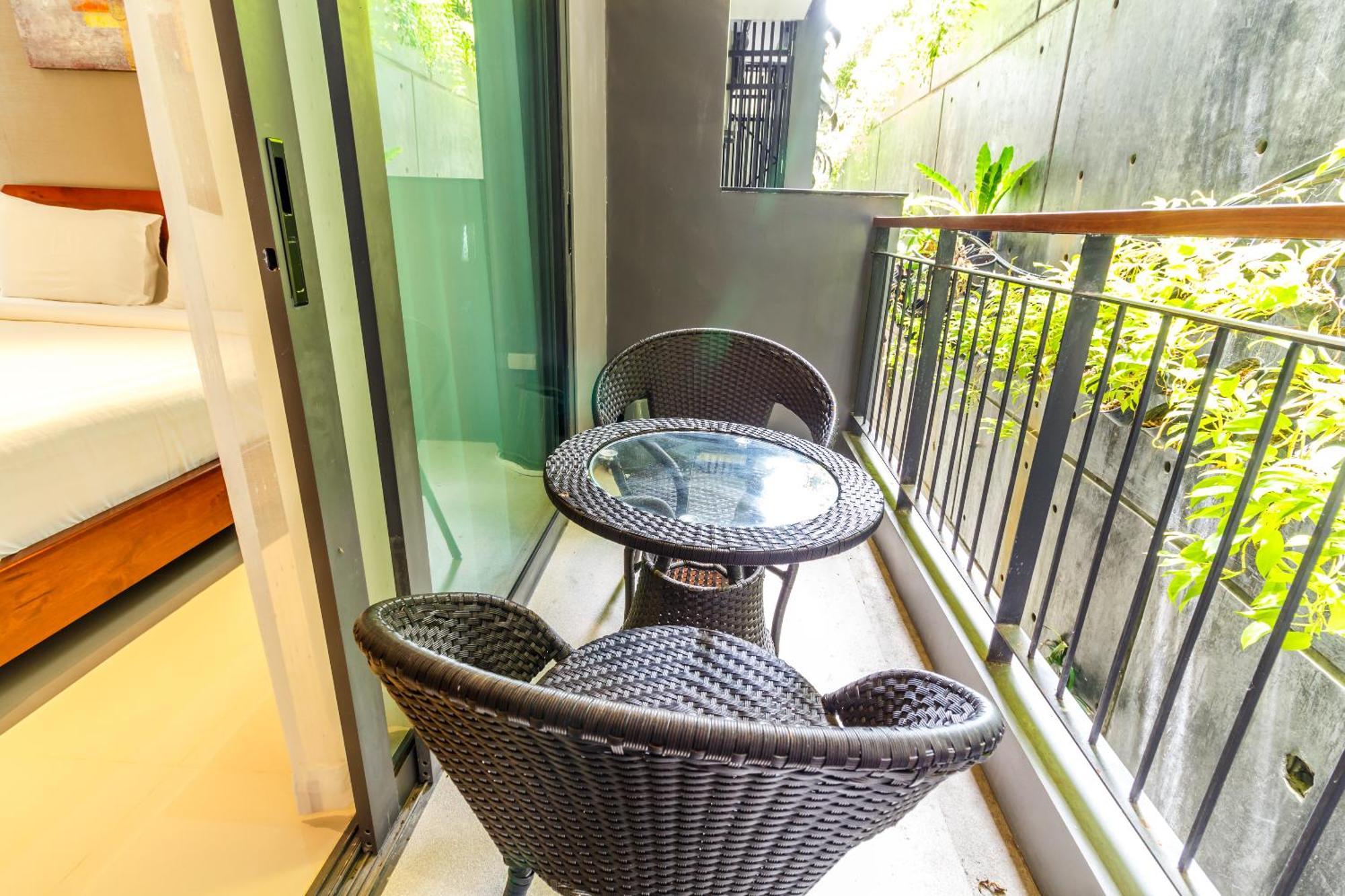 Private Apartment At Emerald Terrace Patong ภายนอก รูปภาพ